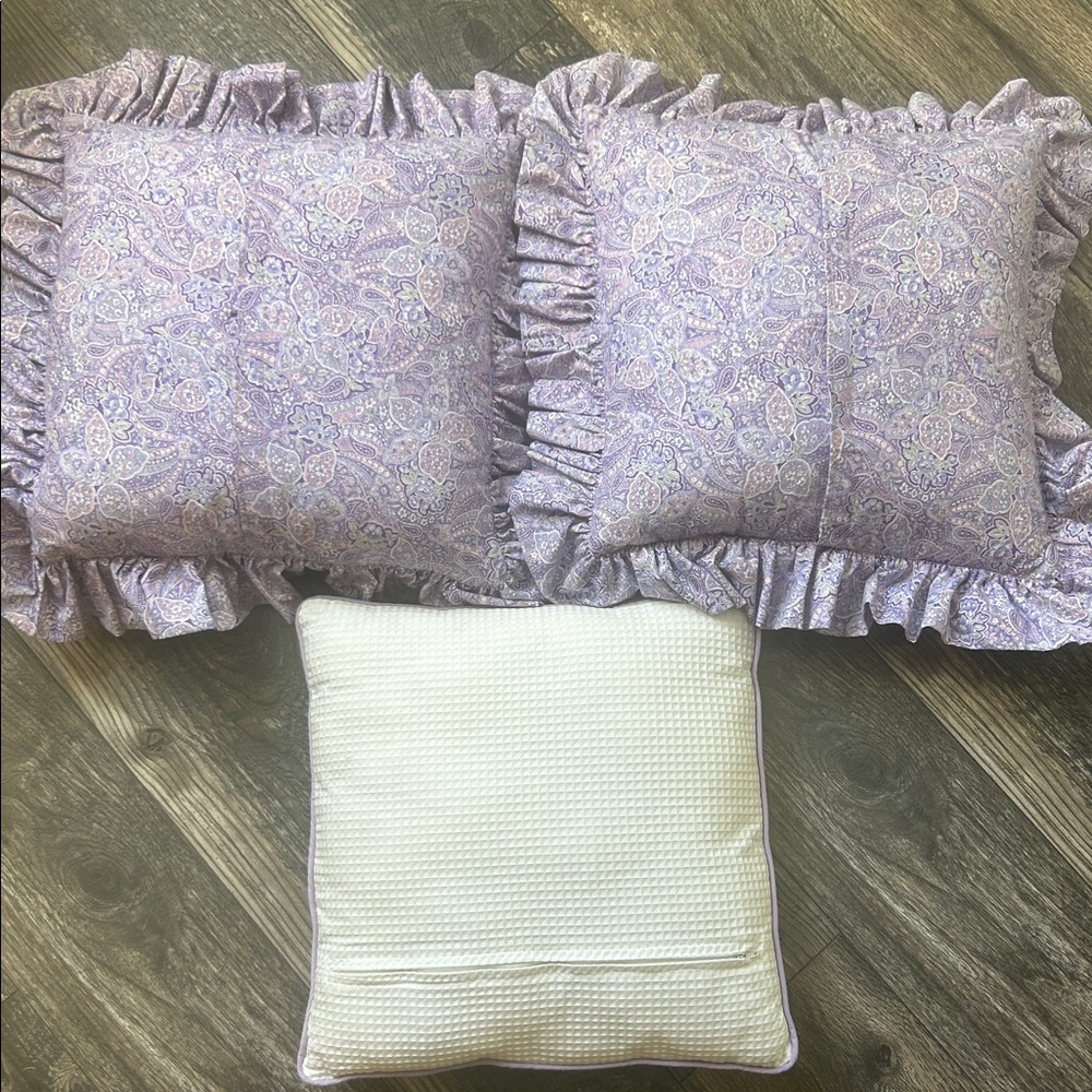 13x13 Handmade Quilt Floral Throw Pillows Floral Lavender Ruffle Bedding - Picture 5 of 6